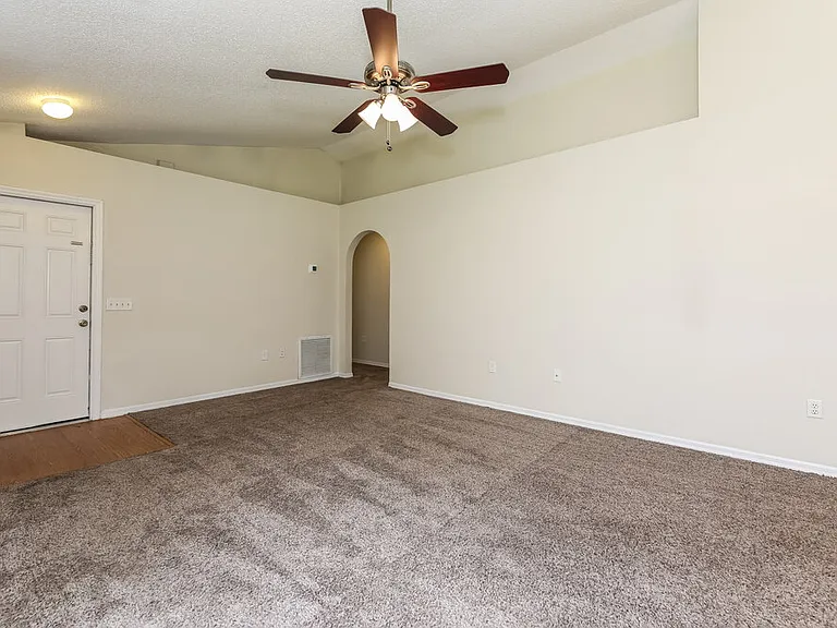 12744 Ashbrook Cir W — Photo 5