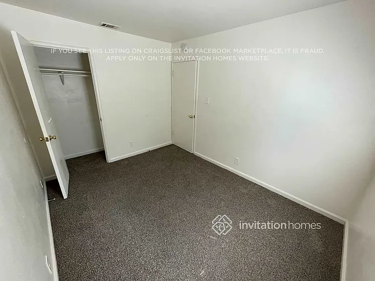 8892 Kelsey Dr — Photo 5