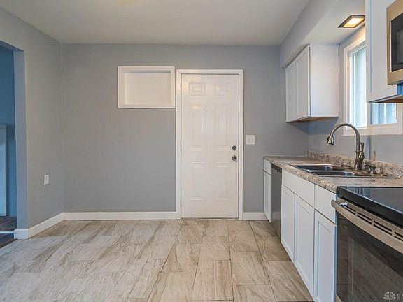 5th image of 234 Linda Ct
