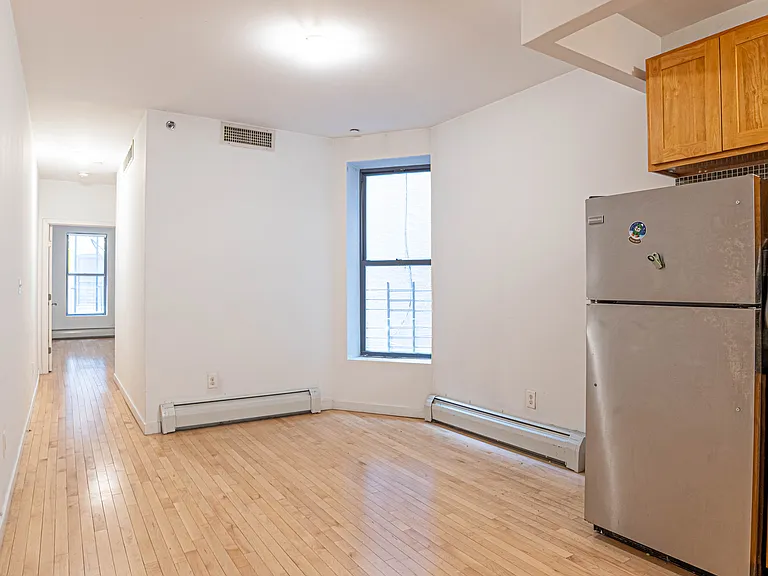 364 W 119th St #1B — Photo 3