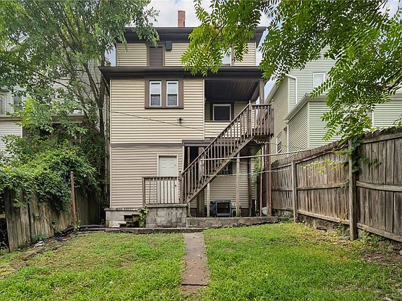 3rd image of 718 Lookout Ave