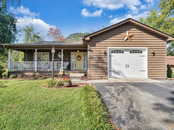 246 Brown Rd, Roanoke, VA 24019