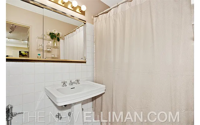 Sold by Douglas Elliman | media 20