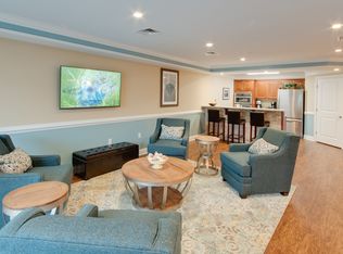 800 Abruzzi Dr APT 303, Chester, MD 21619