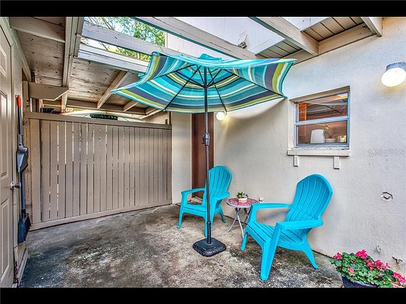 3rd image of 7921 Citrus Dr