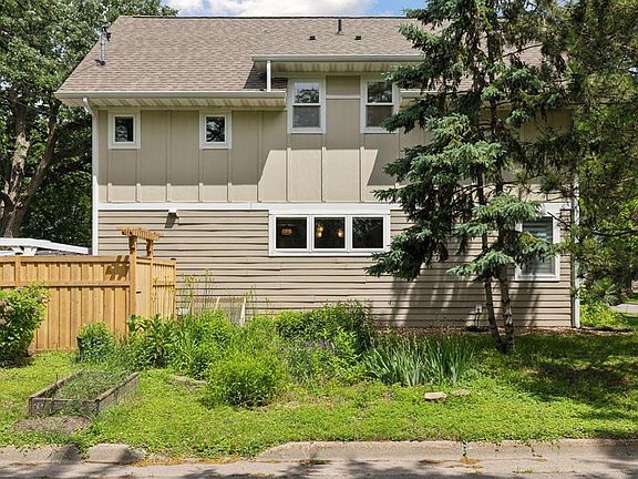 3rd image of 4101 James Ave N