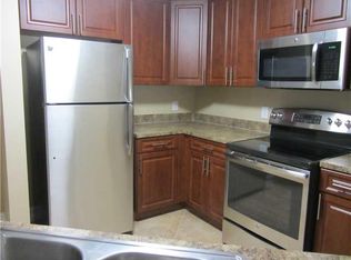 3410 Pinewalk Dr N APT 817, Pompano Beach, FL 33063