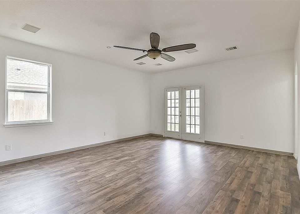 1st image of 757 Grassy Knoll Ln