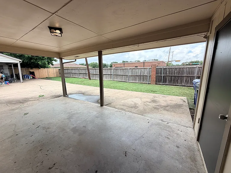 2412 Lakeview Cir #2414 — Photo 25