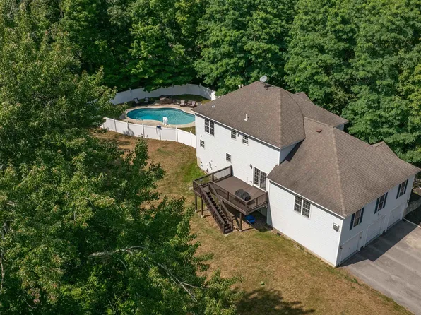 141 Paige Hill Road, Goffstown, NH 03045