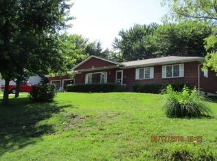 126 Hillside Dr, Council Grove, KS 66846