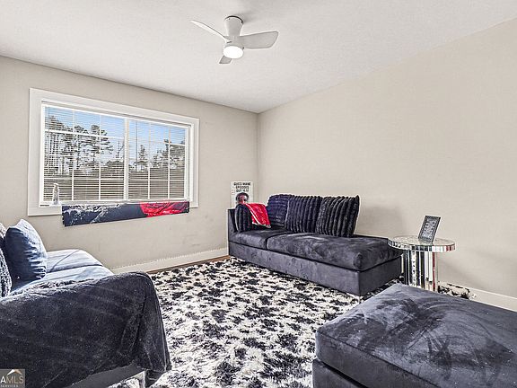 4th image of 405 Fairburn Rd SW #231