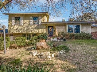 215 Dawnridge Dr, San Antonio, TX 78213