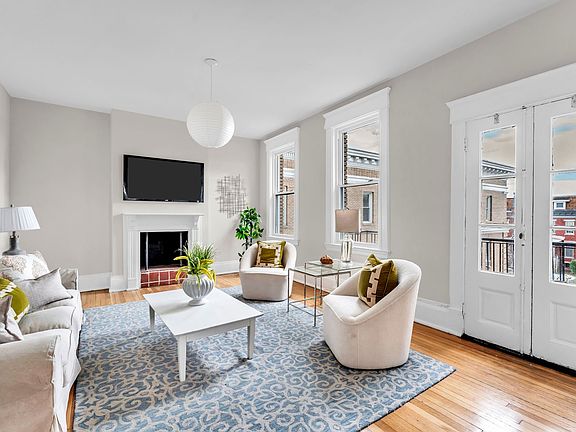 3rd image of 300 E 30th St APT 6W