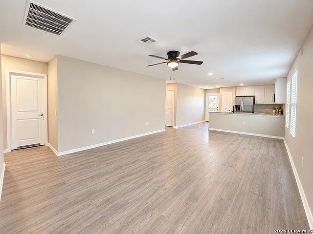 3 bed, 2.0 bath, 1450 sqft, $1,495 — Photo 3