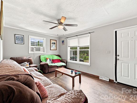 5th image of 3715 Patricia Dr NW #49
