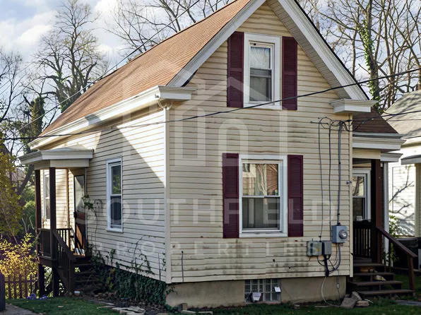 1559 Ambrose Ave, Cincinnati, OH 45224