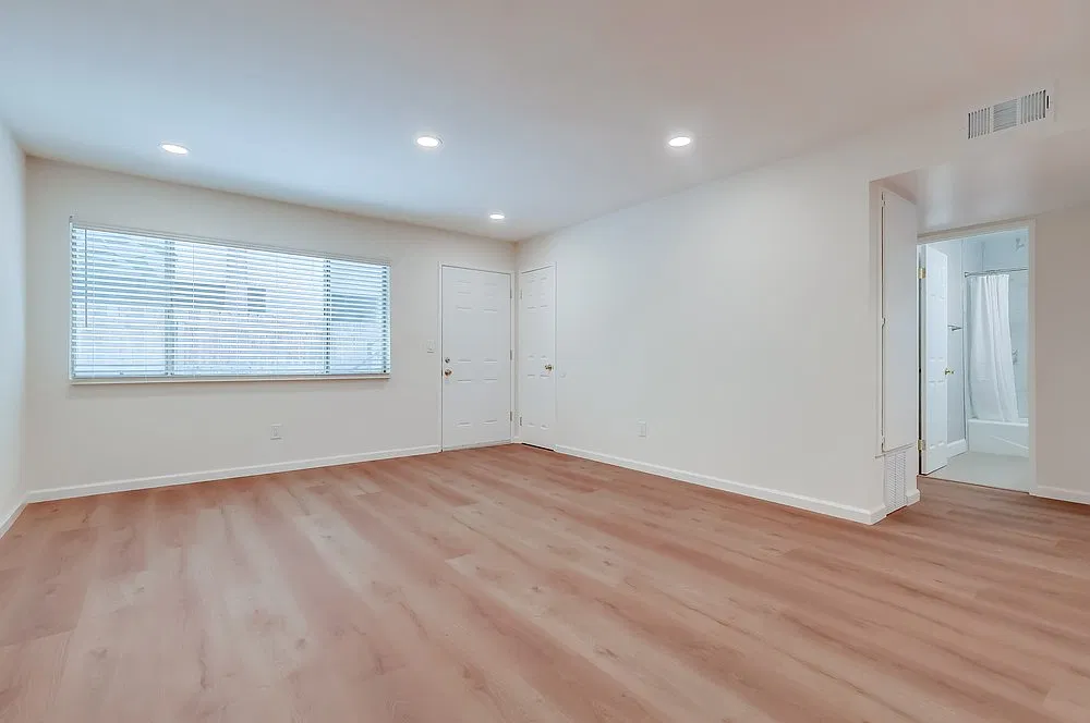 2 bed, 850 sqft, $2,395 — Photo 4