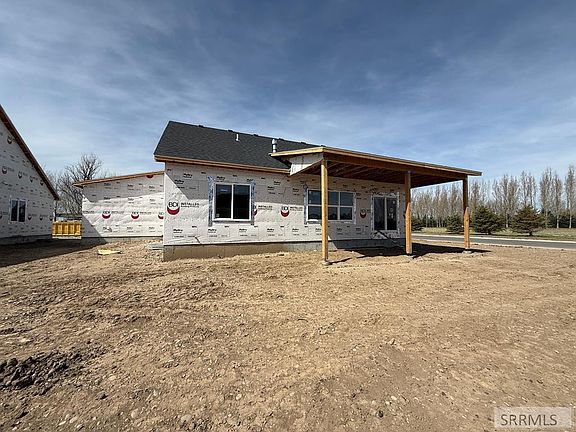 3rd image of 5439 Rip Tide Rd