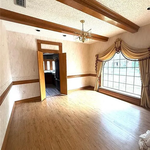 125 E Kiwi St — Photo 3
