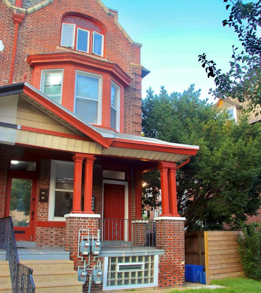 1 bed, 1.0 bath, 700 sqft, $1,695 — Photo 1