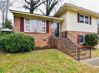 1612 W Meadowview Rd, Greensboro, NC 27403
