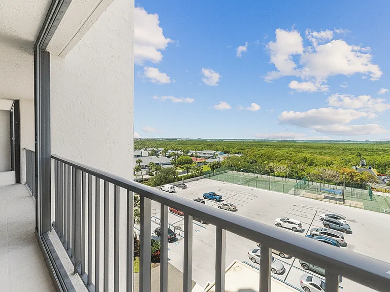5047 N Highway A1A — Photo 12