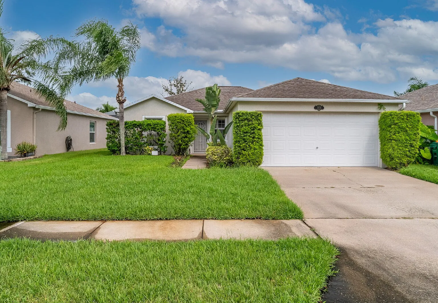 3 bed, 2.0 bath, 1261 sqft, $2,150 — Photo 2