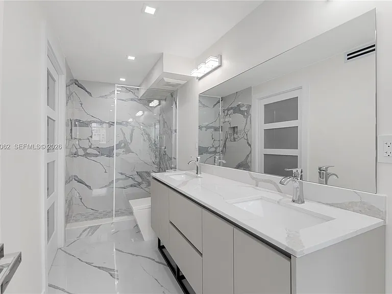 345 Ocean Dr #708 — Photo 10