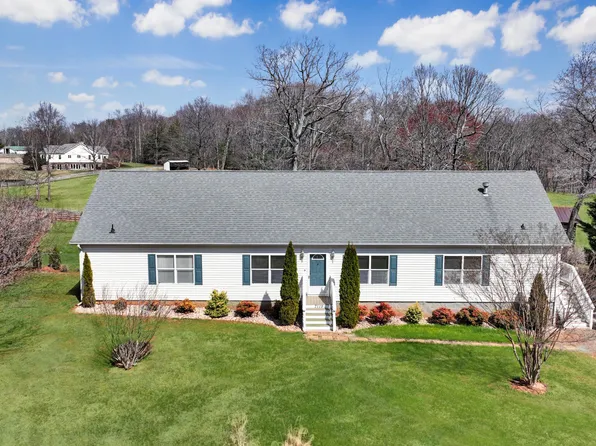 7119 Burnt Chimney Rd, Wirtz, VA 24184