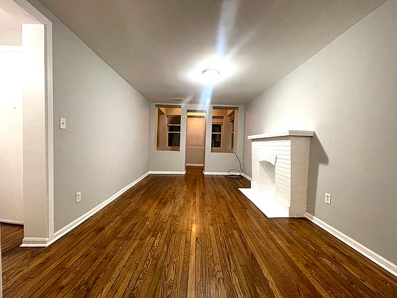 3rd image of 3021 W Diversey Ave #2