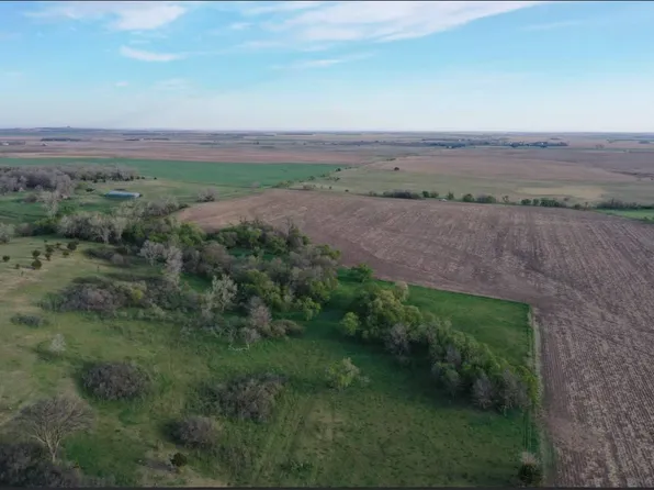 268 307th Ave, Geddes, SD 57342