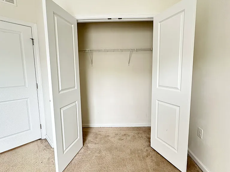 6314 Halsted Ave — Photo 10