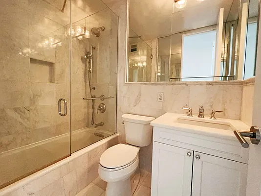 Rented by SERHANT. | media 10