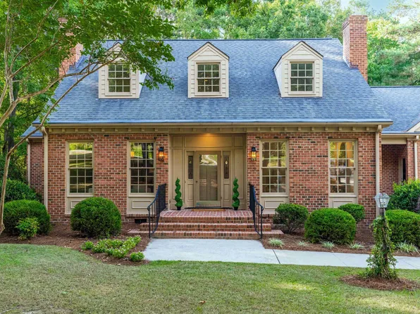1015 Mulberry Rd, Clayton, NC 27520