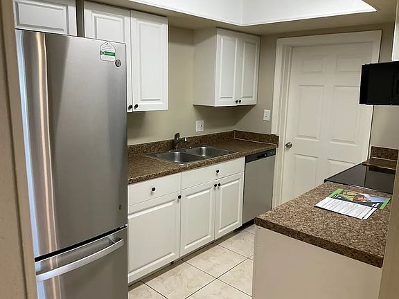 2nd image of 1363 Boulder Dr
