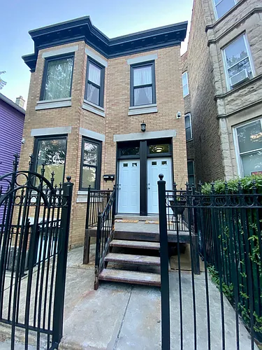 1620 N Rockwell St #1 Photo 1