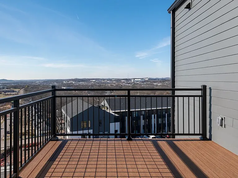 Patio View - Skyline