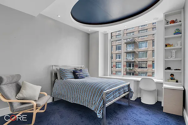 Rented by CORE | media 30