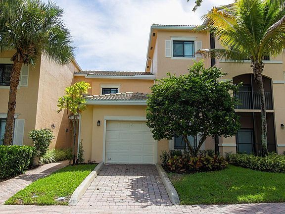 3rd image of 2807 Veronia Drive #103