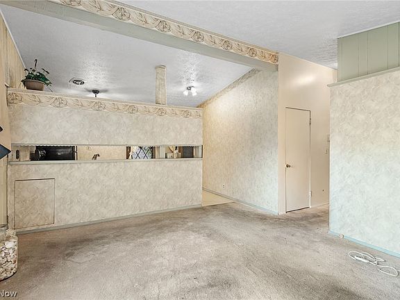 5th image of 845 Carnegie Ave