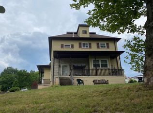 4020 Noblestown Rd, Oakdale, PA 15071