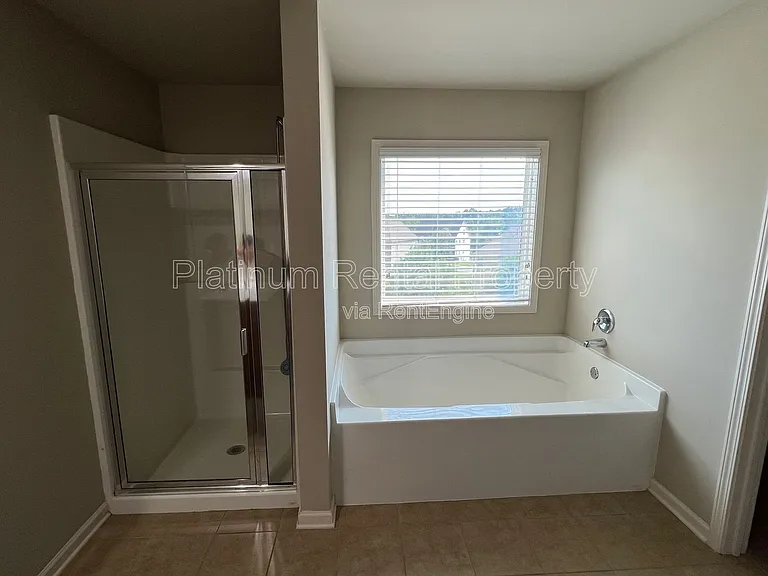 4770 Leatherstone Way — Photo 24