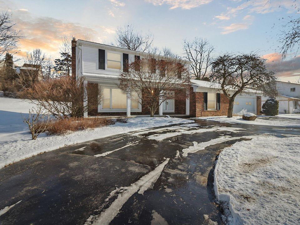 1st image of 6403 Pinecroft Dr