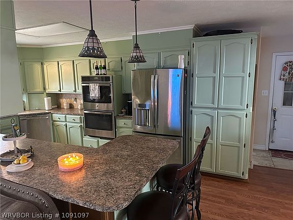 4th image of 719 Norma Ln