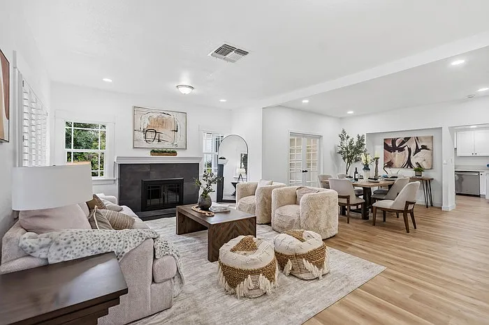 4 bed, 2.0 bath, 2098 sqft, $4,200 — Photo 1