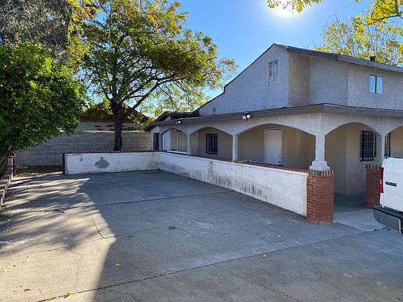 3rd image of 16136 Ivy Ave