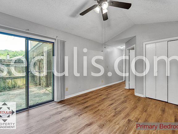 3rd image of 801 Temple Rd #A