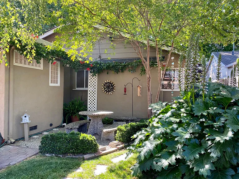 1193 Lennon Way — Photo 16