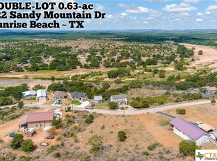 922 Sandy Mountain Dr, Llano, TX 78643